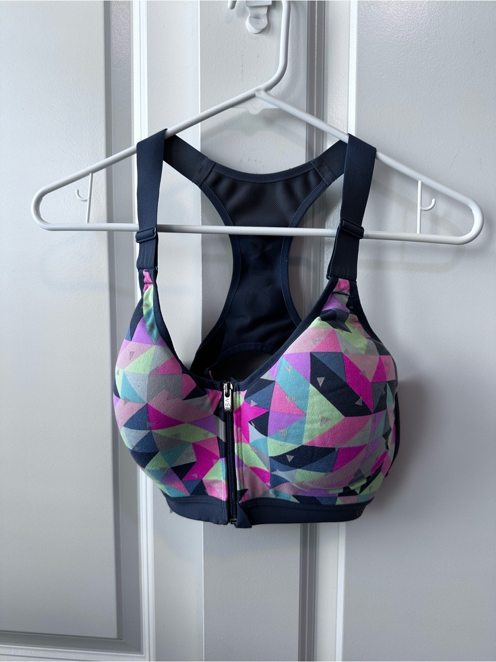 VSX Front-Zip Geometric Print Sports Bra - Navy & Pink 34DD